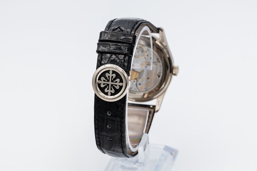 Patek Philippe Calatrava 6006G-001